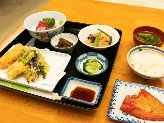 《2食付き》地元の刺身が美味い！ご飯と味噌汁お替り自由の大満足プラン（通年）